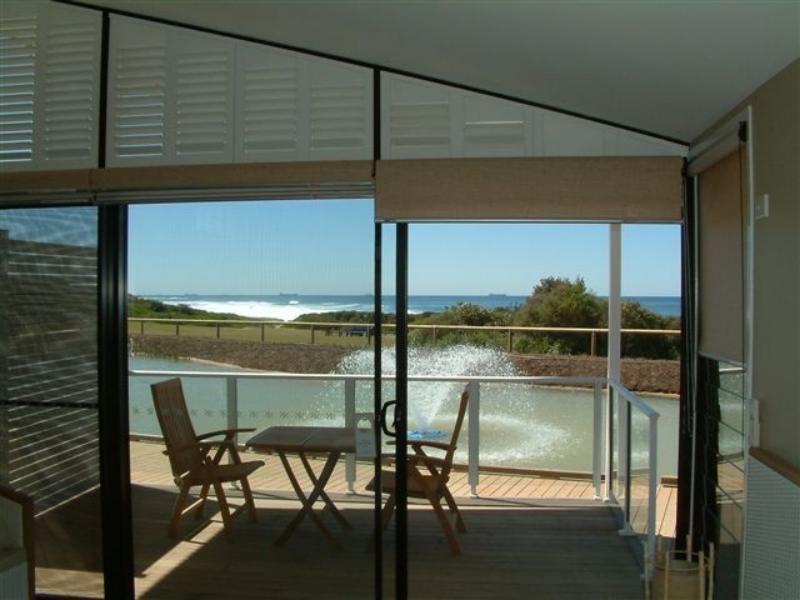 Caves Coastal Bar & Bungalows Caves Beach Exterior foto