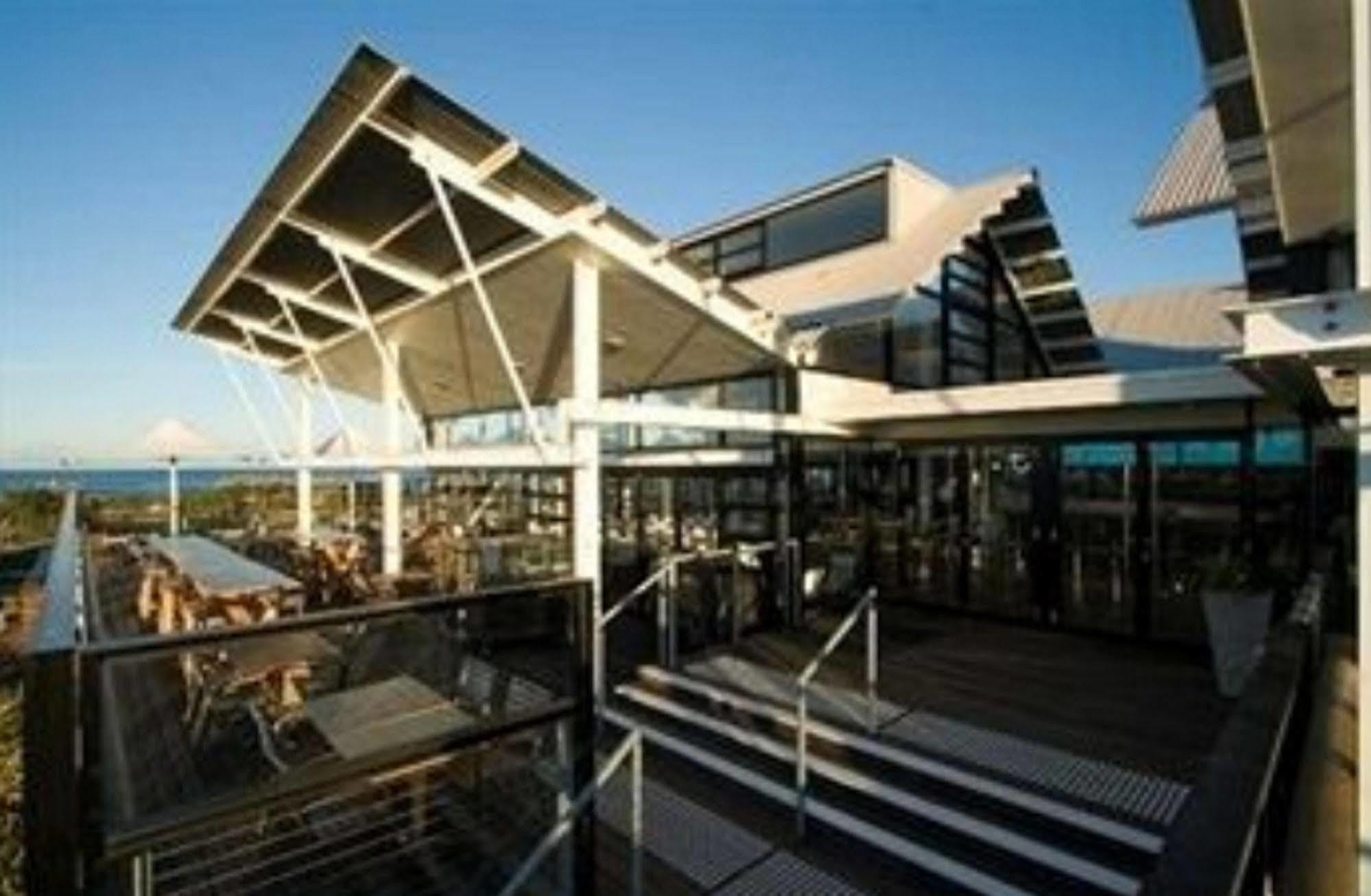 Caves Coastal Bar & Bungalows Caves Beach Exterior foto