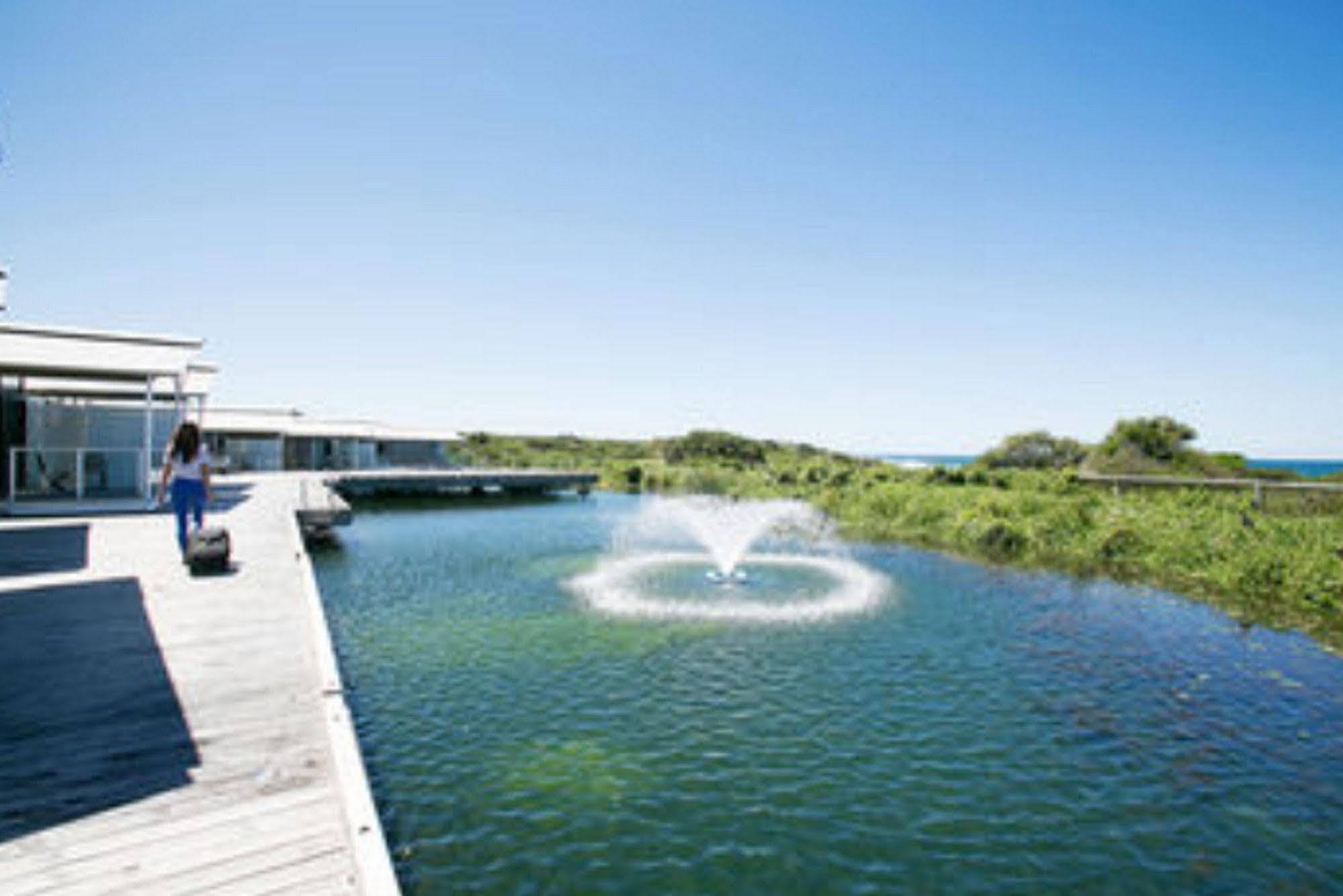Caves Coastal Bar & Bungalows Caves Beach Exterior foto