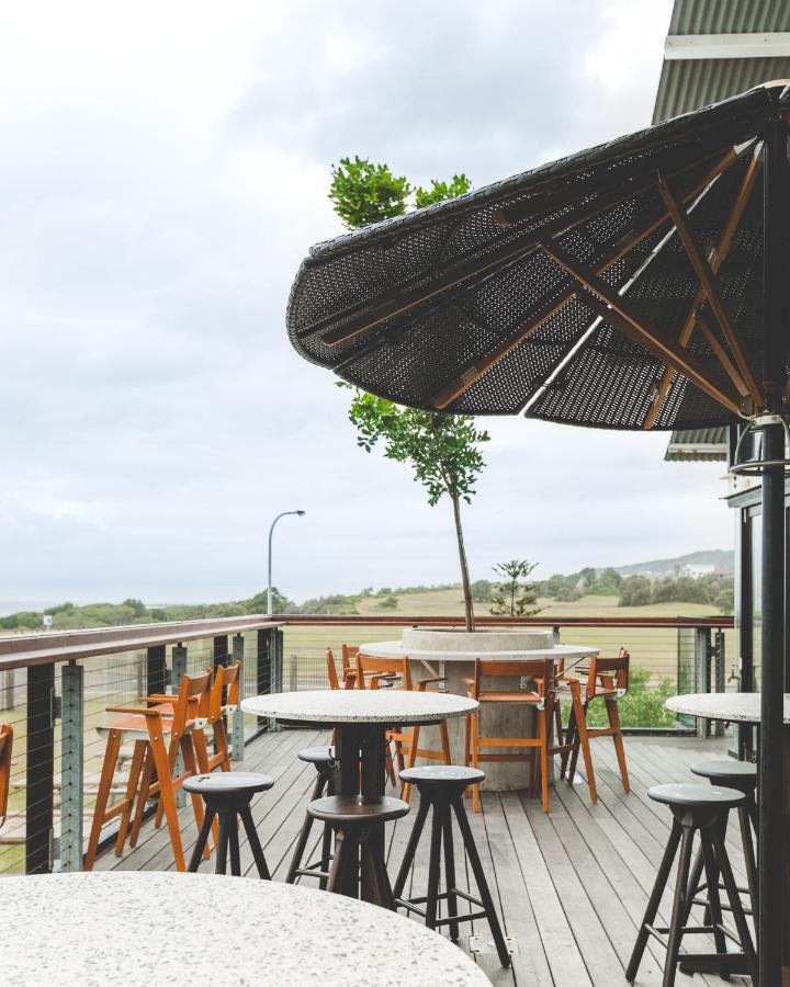 Caves Coastal Bar & Bungalows Caves Beach Exterior foto